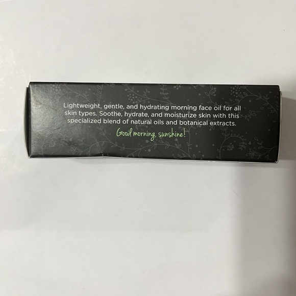 Perfectly Posh Dawn On Me - Picture 8 of 9